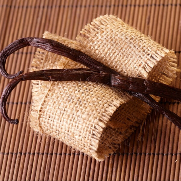 Premium Tahitian Whole Vanilla Beans - Image 2
